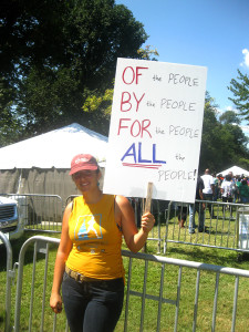 ALEX SUAREZ/STAFF Luna holding sign.