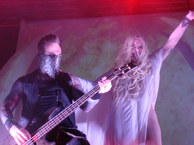 Travis Johnson and Maria Brink mesmerize fans performing as In This Moment.